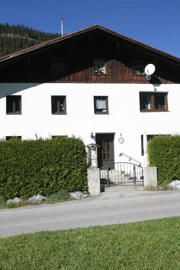 Haus-Ruitelspitzblick Apartman Elbigenalp Kültér fotó